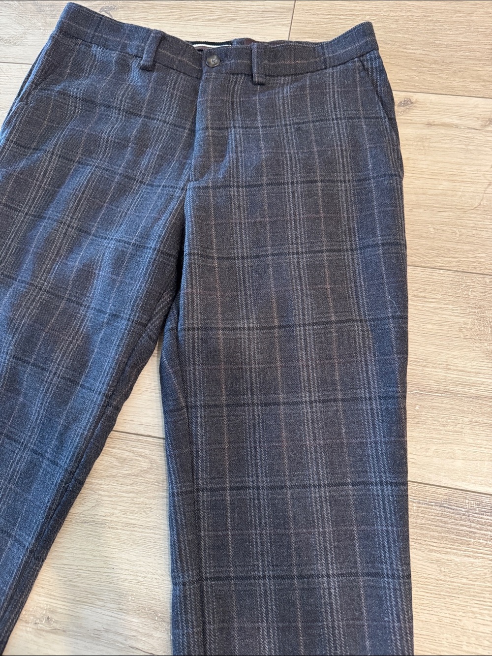 Black Brown 1826 Men's Navy and Charcoal Plaid Dress Pants - Picture 2 of 6